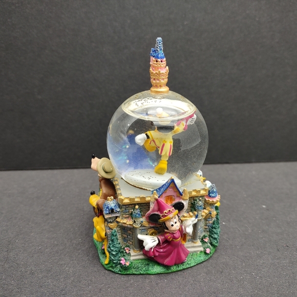 Disney Mickey Mouse & Friends "50th Anniversary Disneyland" 2005 Snow Globe - Picture 12 of 16